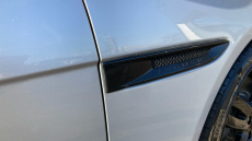 Jaguar XE 2.0 D200 R-Dynamic SE 4dr Auto Diesel Saloon